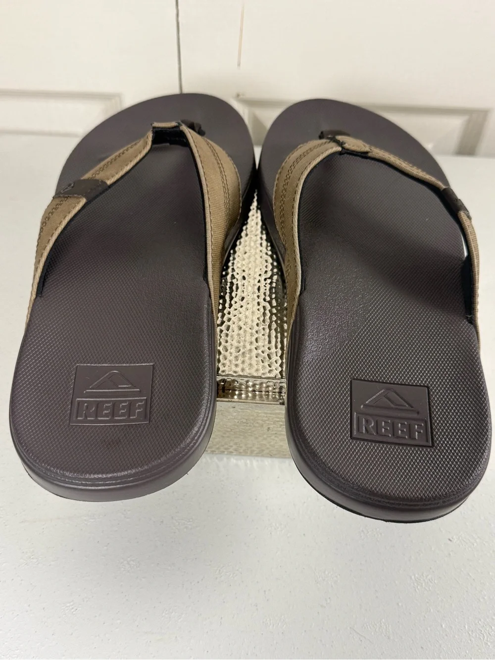Reef Cushion Phantom Flip Flops Brown Men’s Size 9 Sandals